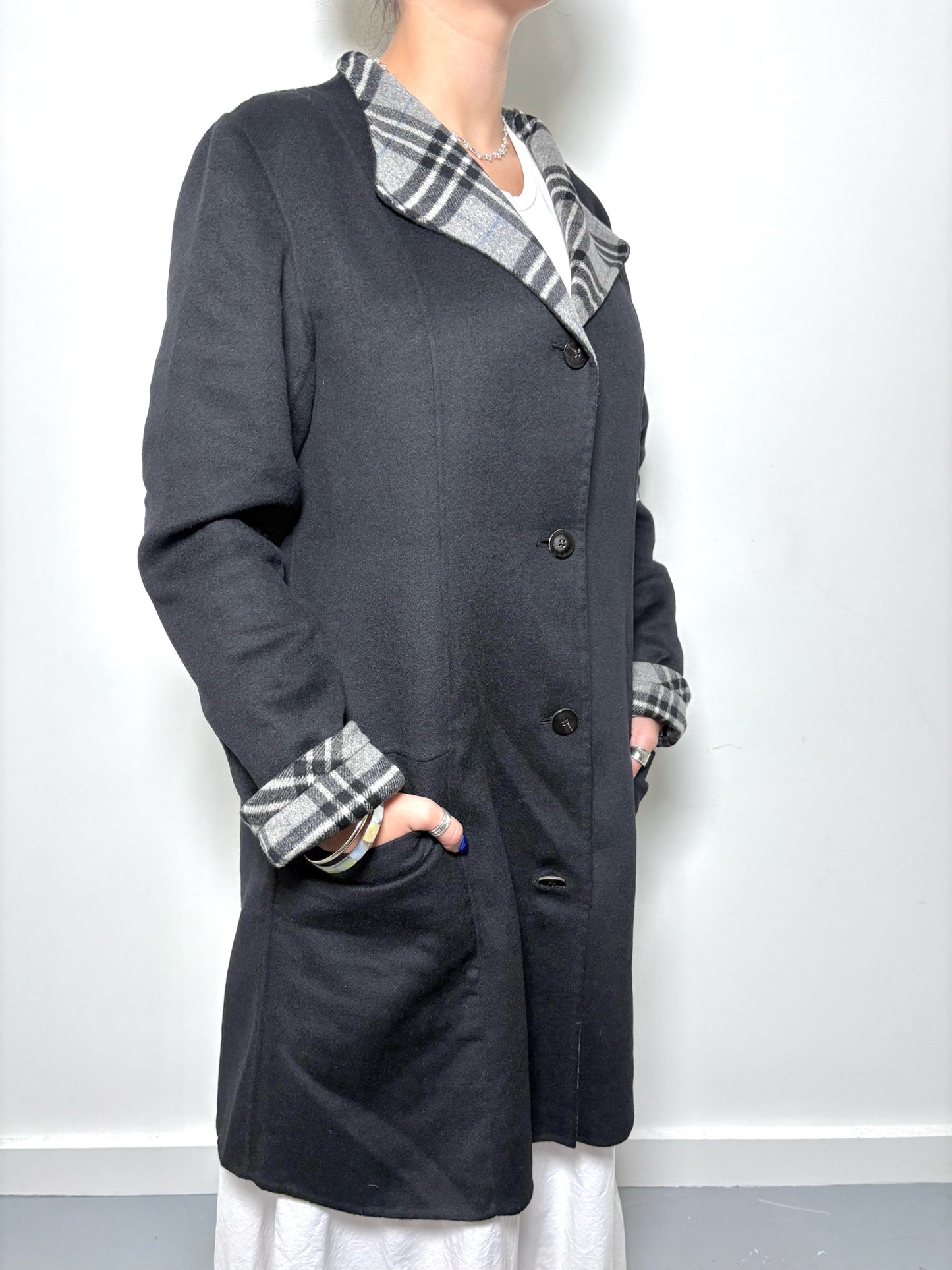 Women Size M Cirrus Cashmere Black, Mid-Length Coat