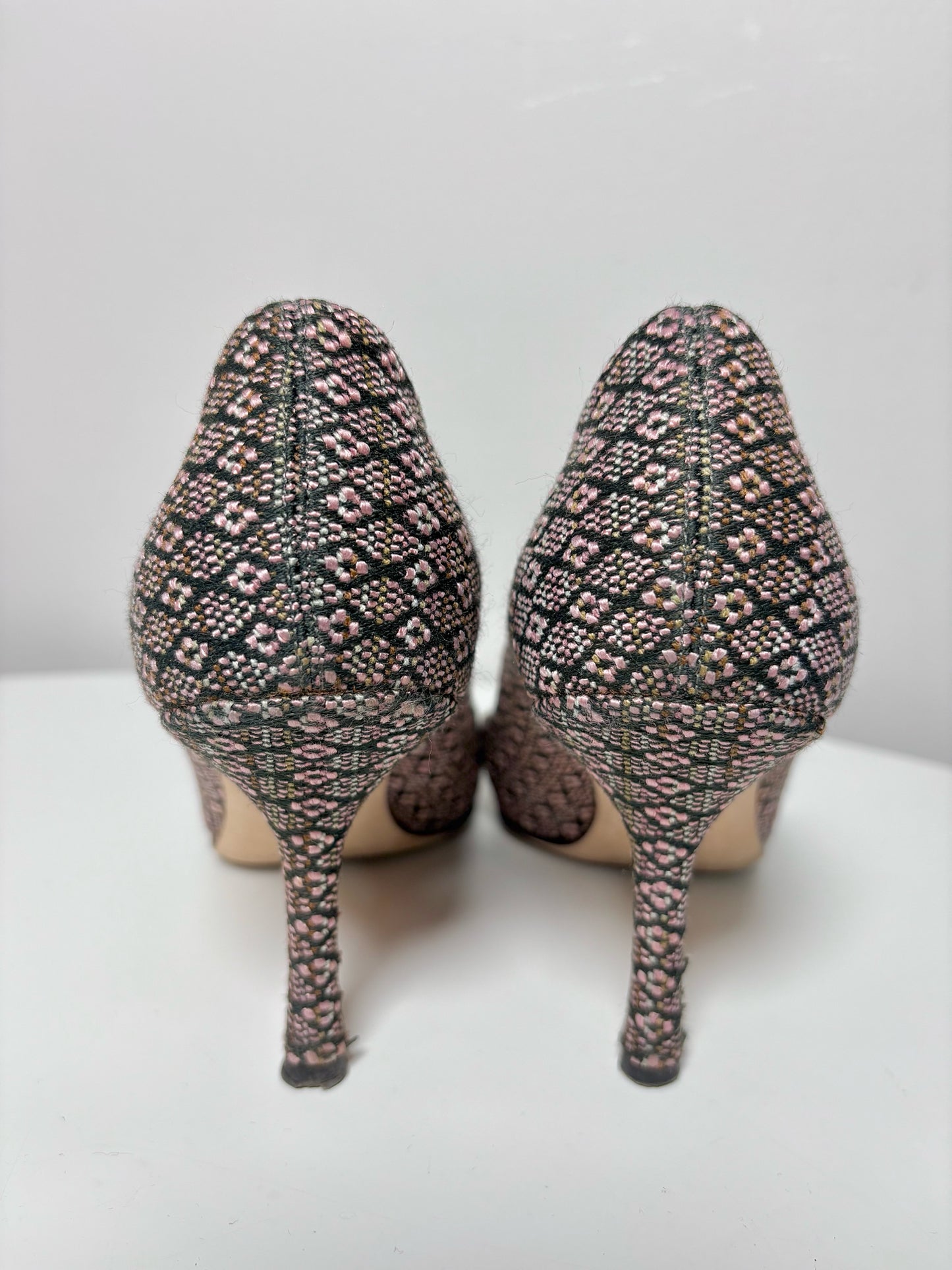 W Shoe Size 36.5 (6.5 US) Jimmy Choo Pink Canvas/Tapestry Pump