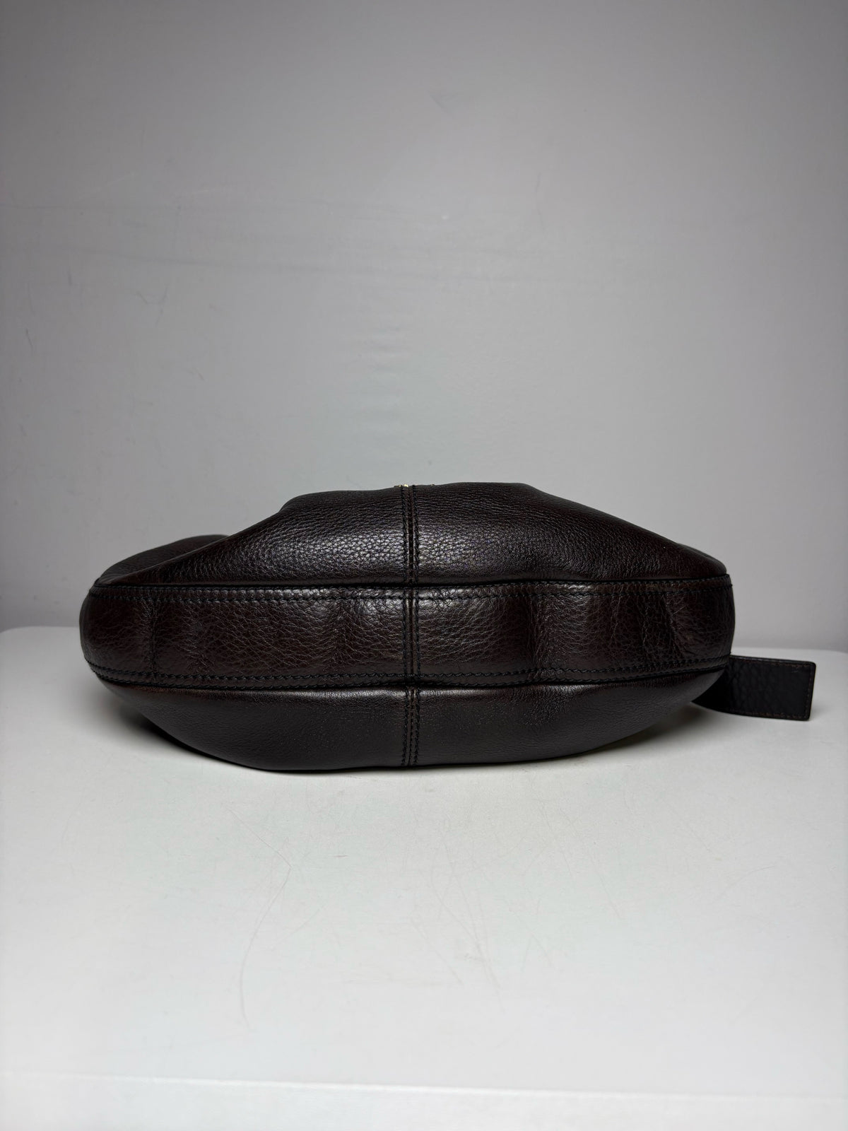 Women's Burberry Malika Vintage Dark Brown Leather Small Pre-Owned Hobo Shoulder Bag