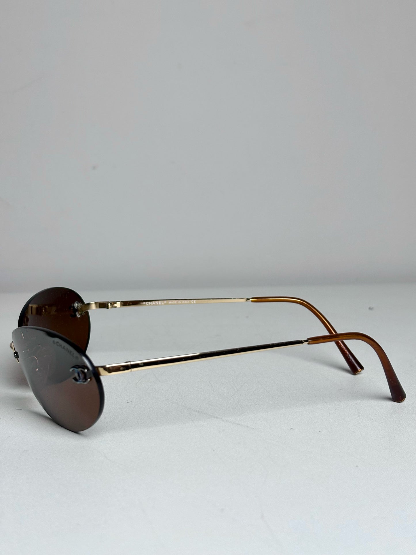 Chanel #4013 Rimless Vintage Y2K Pre-owned Gold Sunglasses