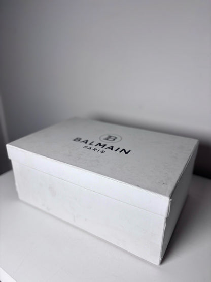 W Shoe Size 40 (10, US) Balmain White Leather, Rubber Lambskin Pre-owned Sandals