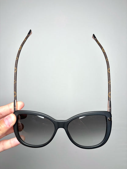 Louis Vuitton NWT Black Charlotte Leather-wrapped Monogram Fold Sunglasses