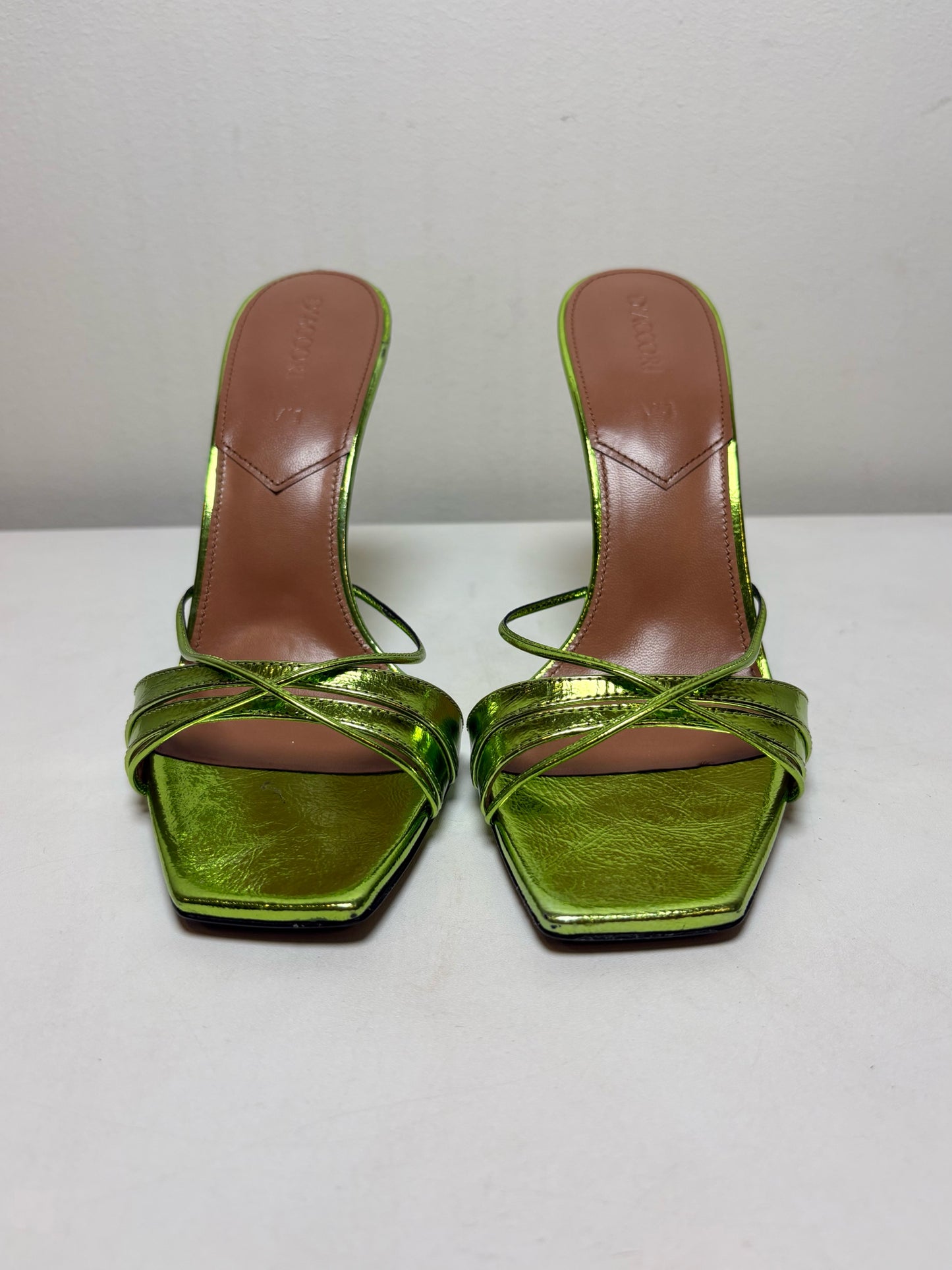 W Shoe Size 38 (7.5 - 8) D'Accori Bright Green "Lust Mules" Leather Calf Heels