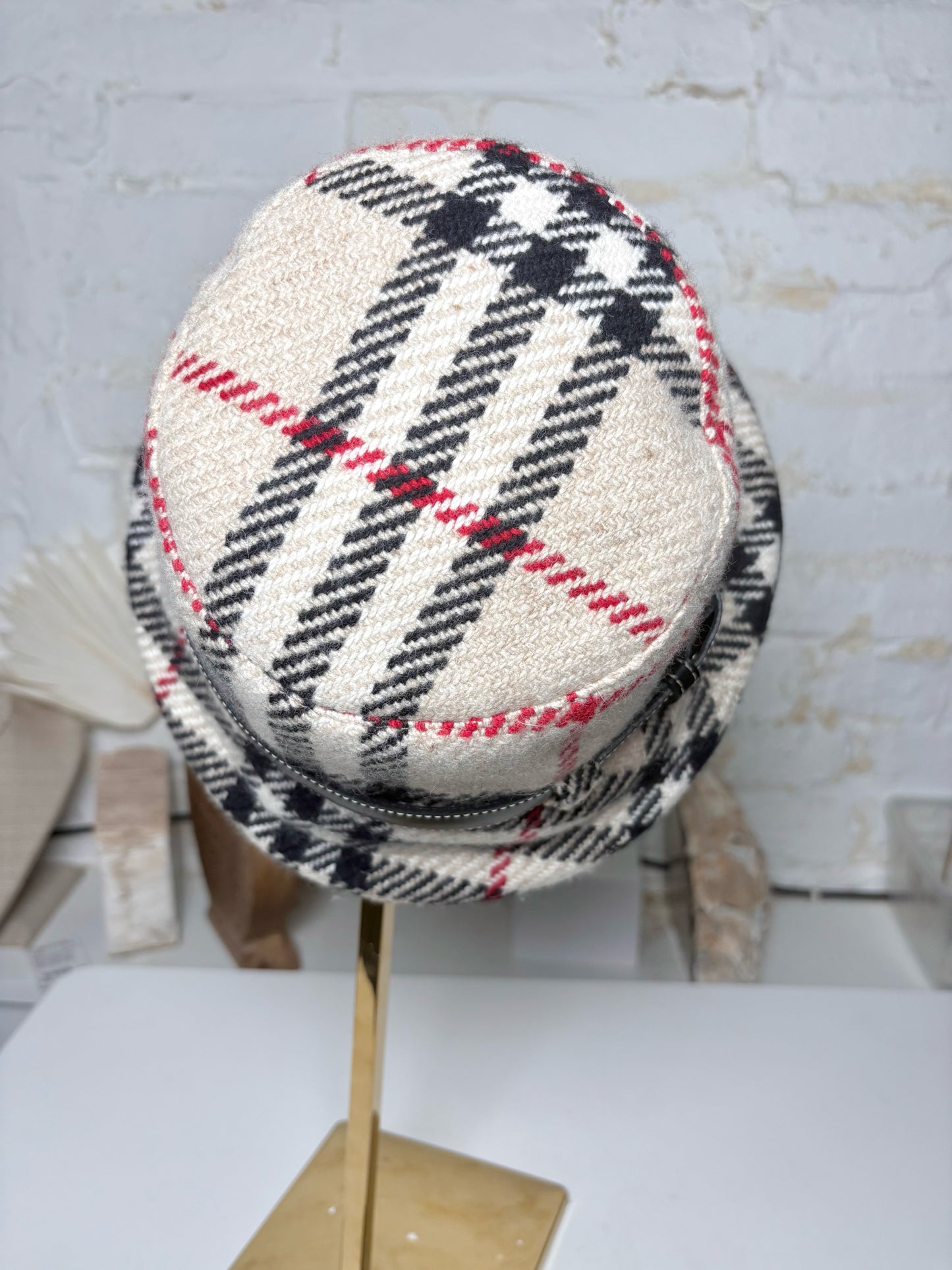 Wool Burberry Pre-owned Cream, Black & Red Hat