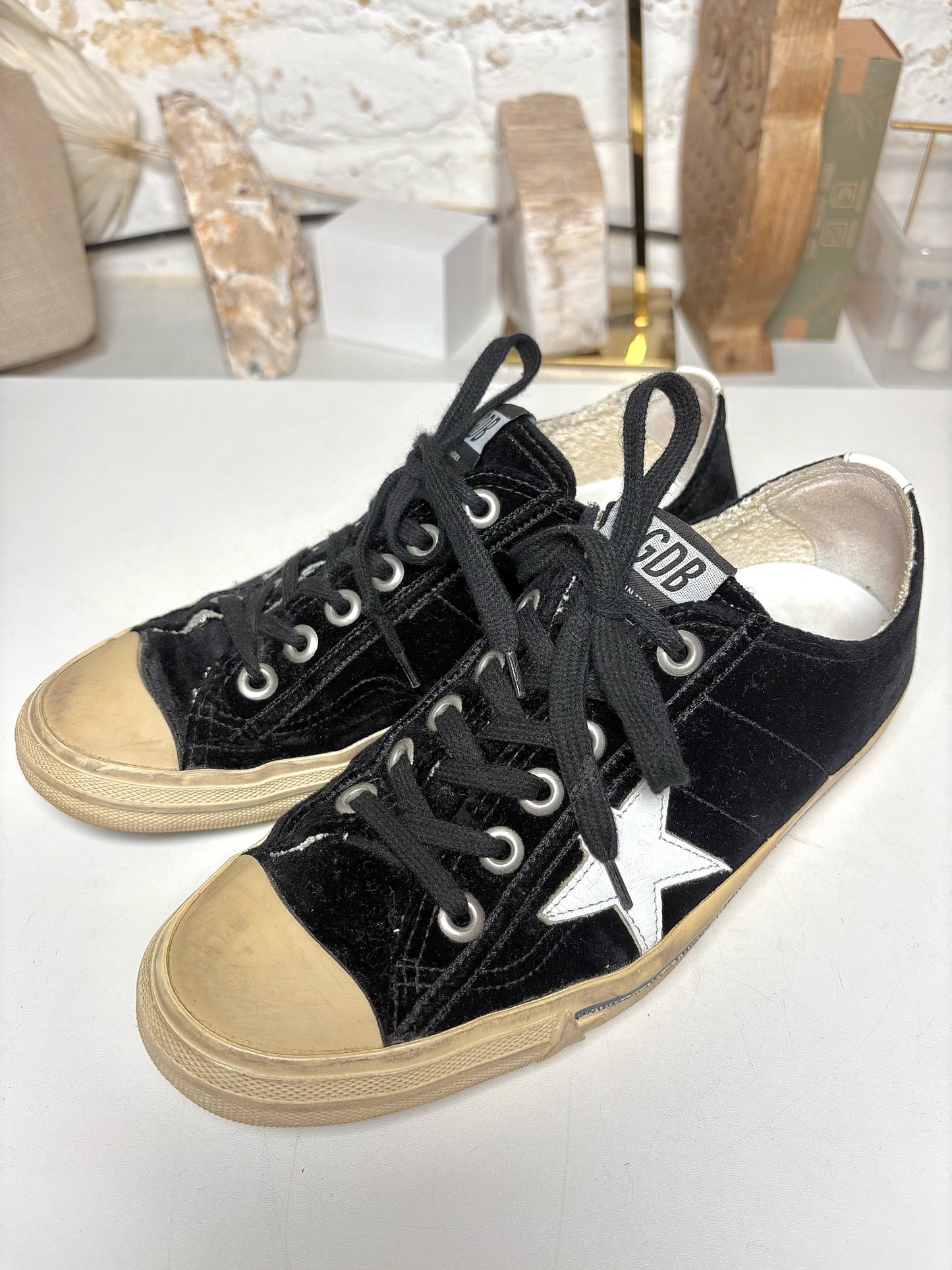 W Shoe Size 39 Golden Goose Black & White Velvet Leather Pre-owned Sneakers