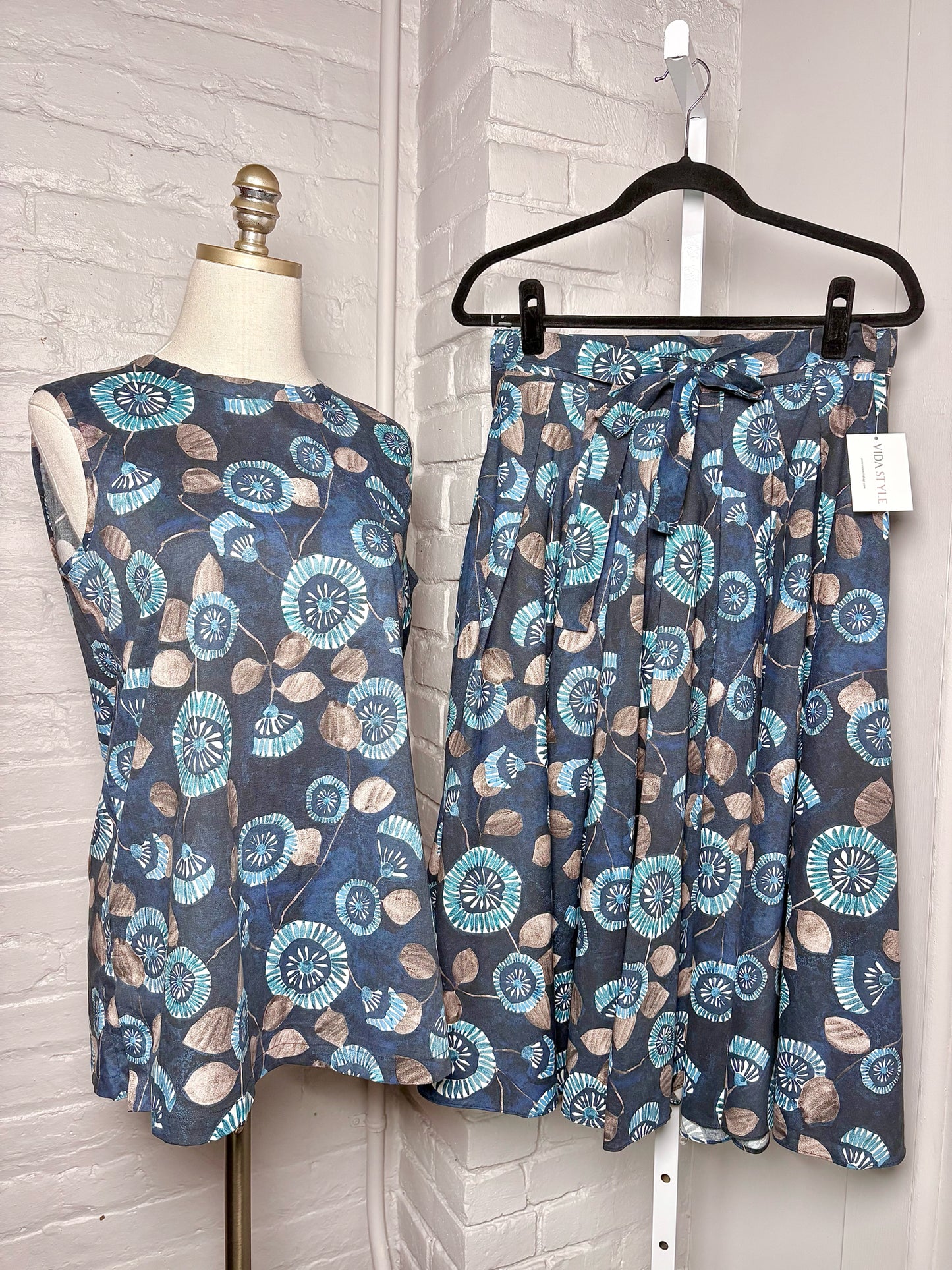 Women Size M Max Mara Blue Geometric Cotton Shirt