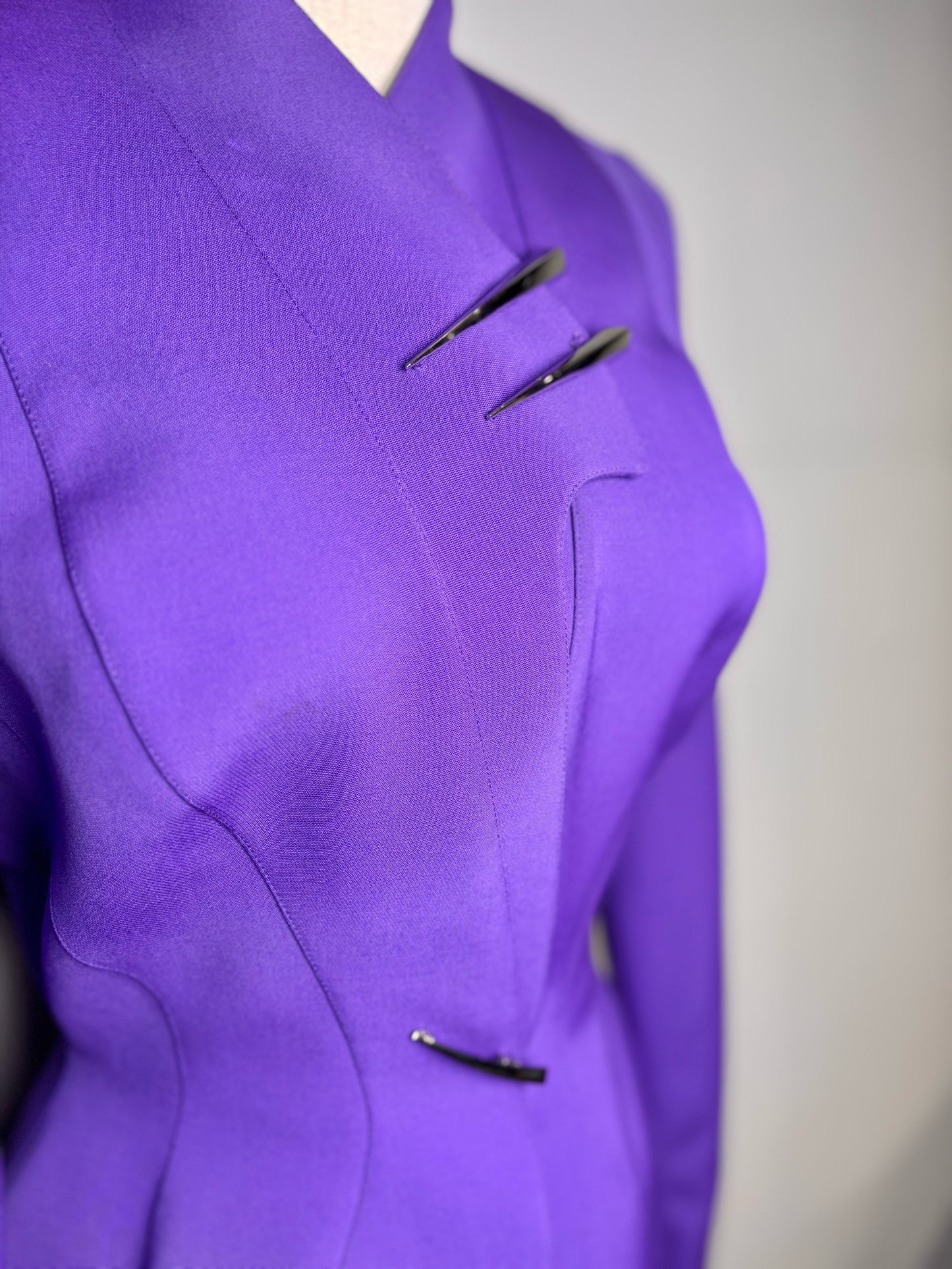 Women Size 36 (4 US) Thierry Mugler Paris Purple Solid Vintage 2 Piece Set