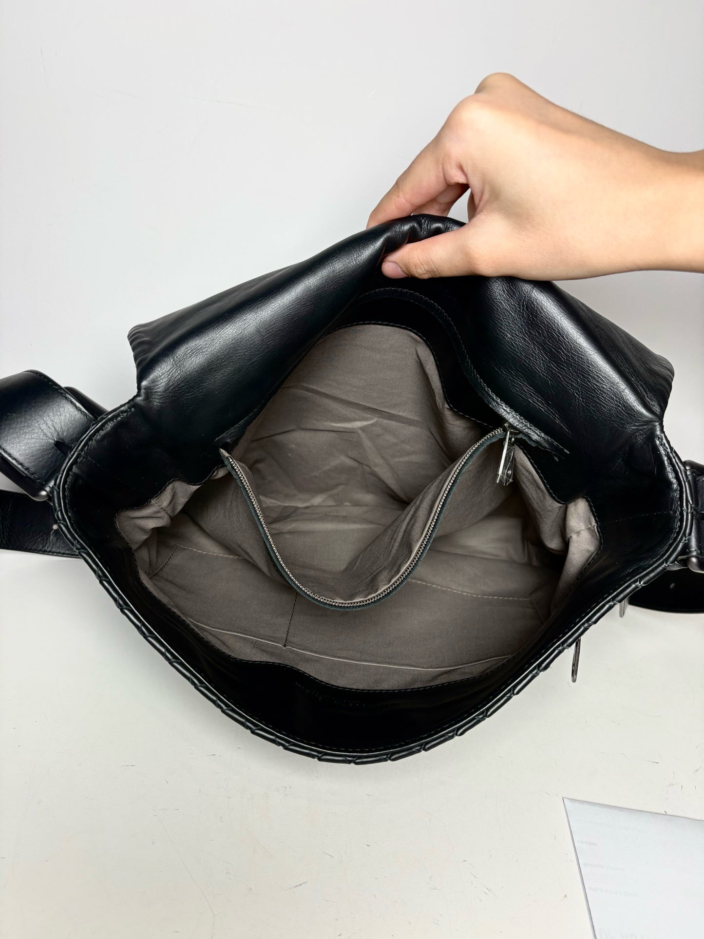 Bottega Veneta Woven Leather Pre-owned Black Calfskin Large Purse