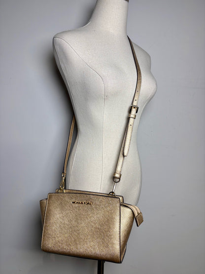 Women's Michael Kors Solid Leather Pre-owned Metallic Gold Small Purse