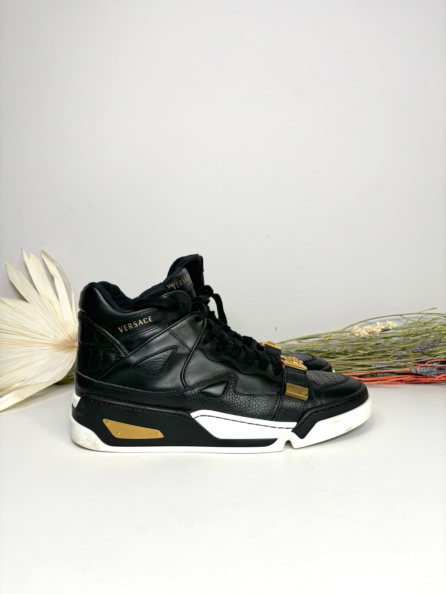 Versace Black Leather Size 41.5 Men's Shoes