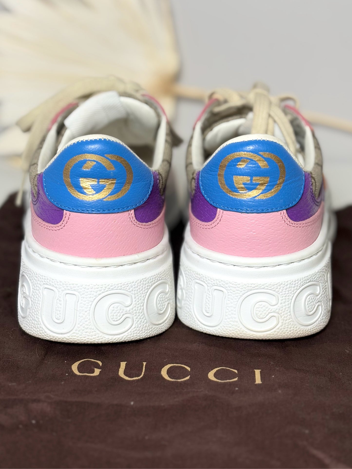 W Shoe Size 37 (6.5) Gucci Supreme Multi-Color Canvas, Leather Sneakers