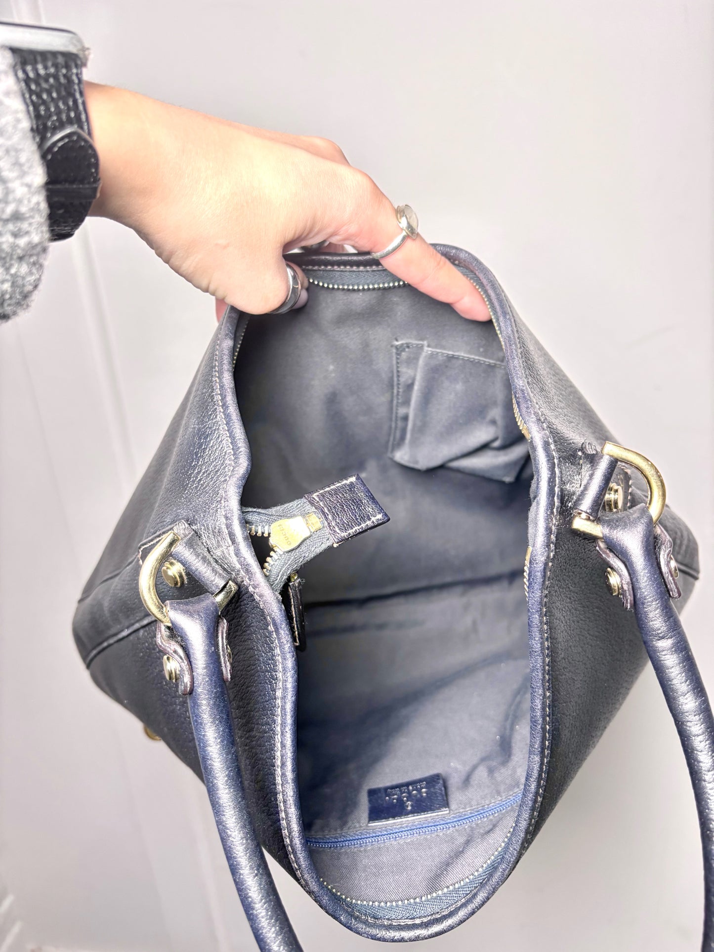 Gucci Abbey Hobo D-ring Vintage Leather Navy Blue Pre-owned Purse