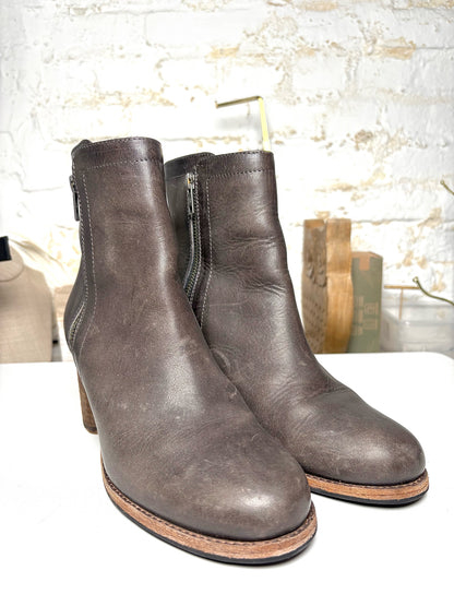 W Shoe Size 10 Frye Gray Leather Pre-owned Boots