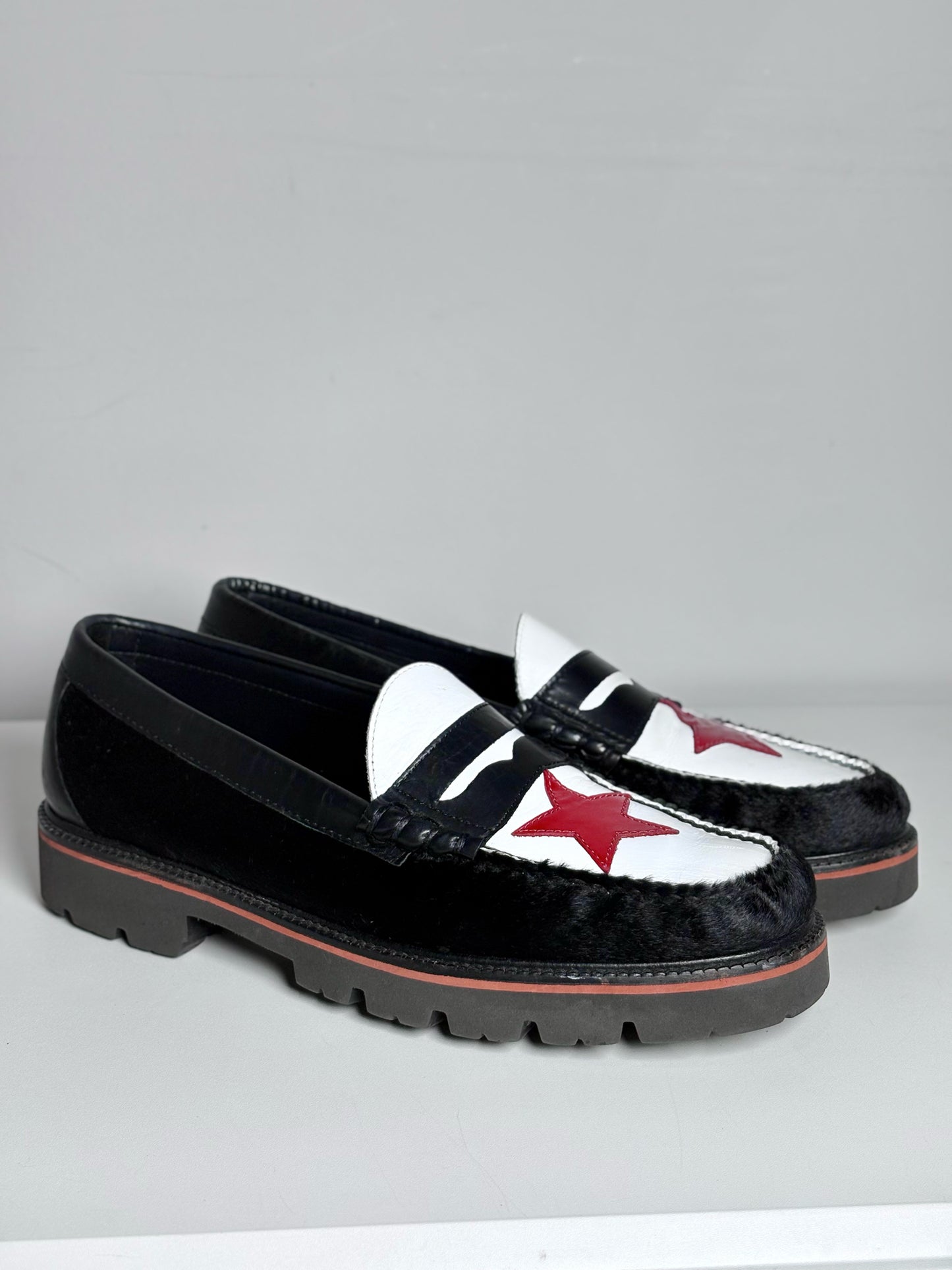 G.H Bass & Co Black, White, Red Leather Pre-Owned Men's Size 11 Men's Loafers