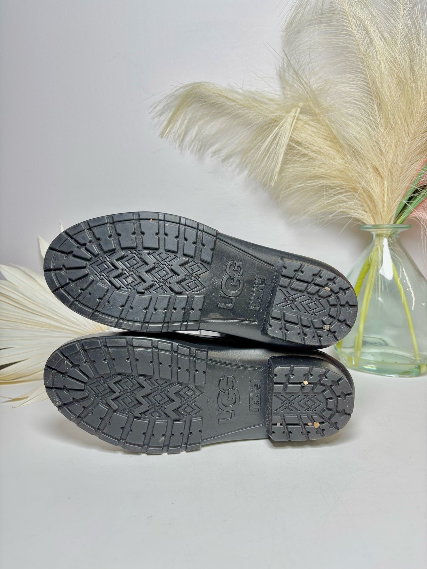 W Shoe Size 9 UGG Black Rubber 3/4 Height Boots