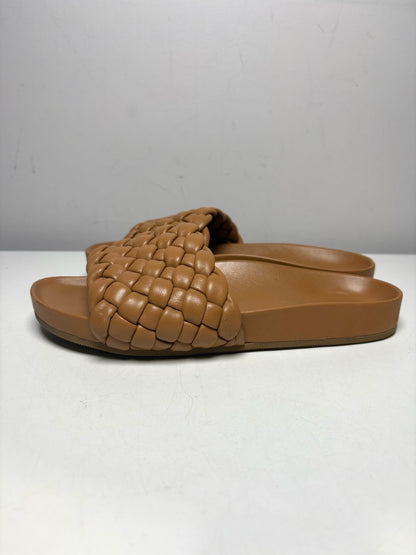 Women Shoe Size 38 (Est) Loeffler Randall Sonnie Tan/Camel Leather Pre-Owned Woven Lambskin Slides