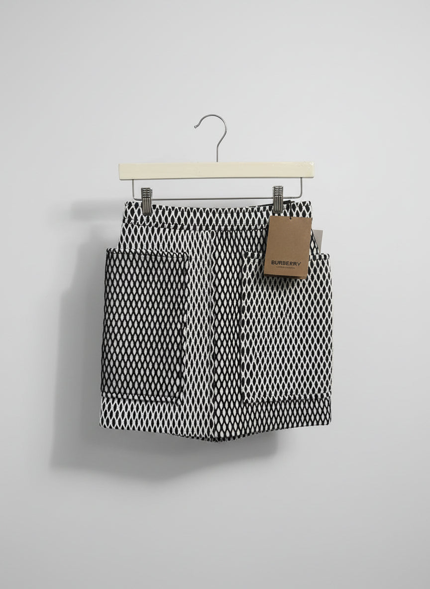 Women Size 4 Burberry Black, White Mesh and Neoprene Mini NWT Skirt