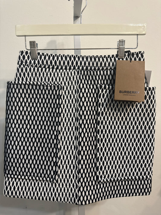 Women Size 4 Burberry Black, White Mesh and Neoprene Mini NWT Skirt