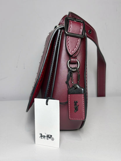 Women's Coach 20115 Pearls, Grommets Leather Pre-owned Bordeaux Saddle Bag