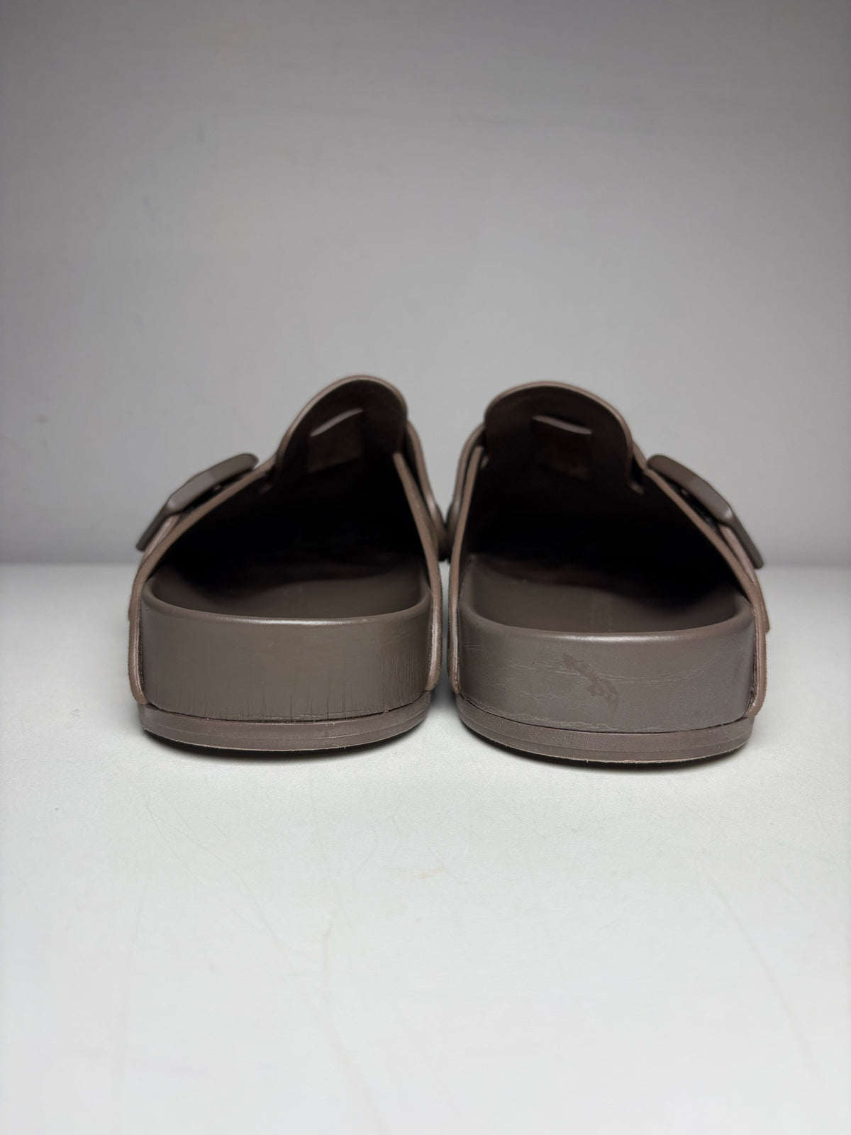 Women's Shoe Size 40 Authentic Balenciaga Sunday Mules Brown Suede Leather Pre-Owned Slip-Ons