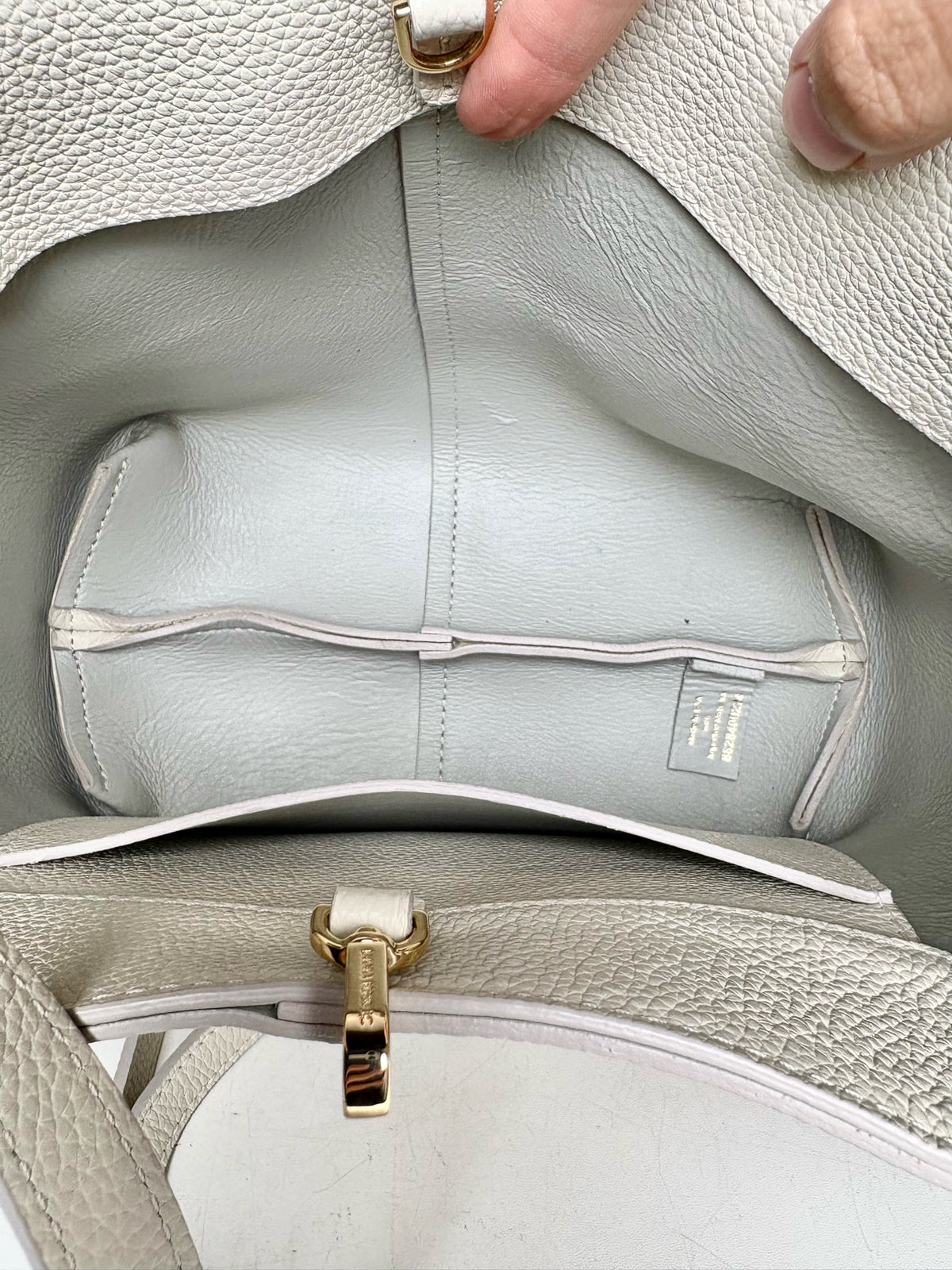 Banana Republic Leather Pre-owned Stone Pebble Grain Small Purse