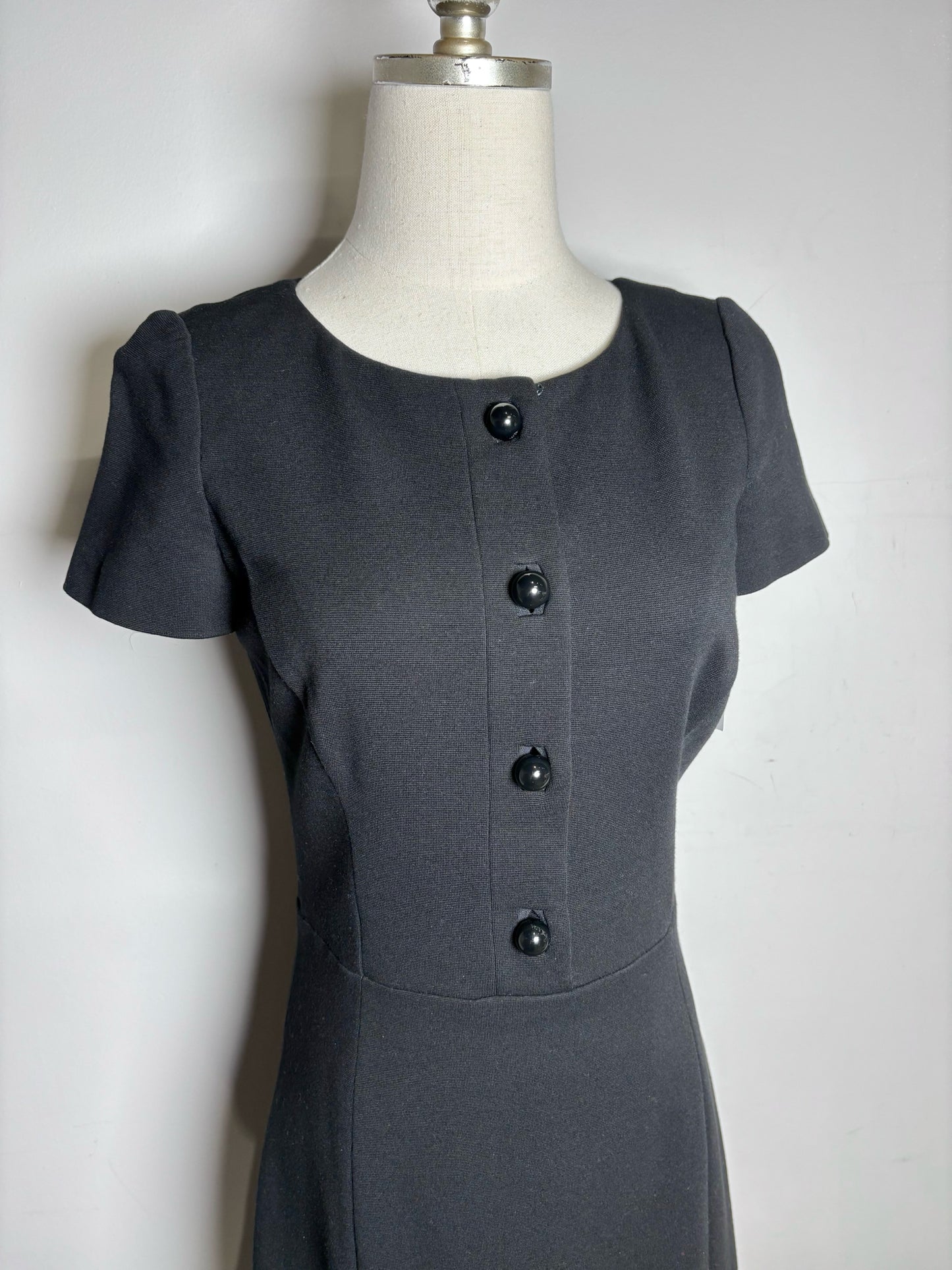 Women Size S (Estimate) Prada Black Accent Button Pre-owned Sheath Dress