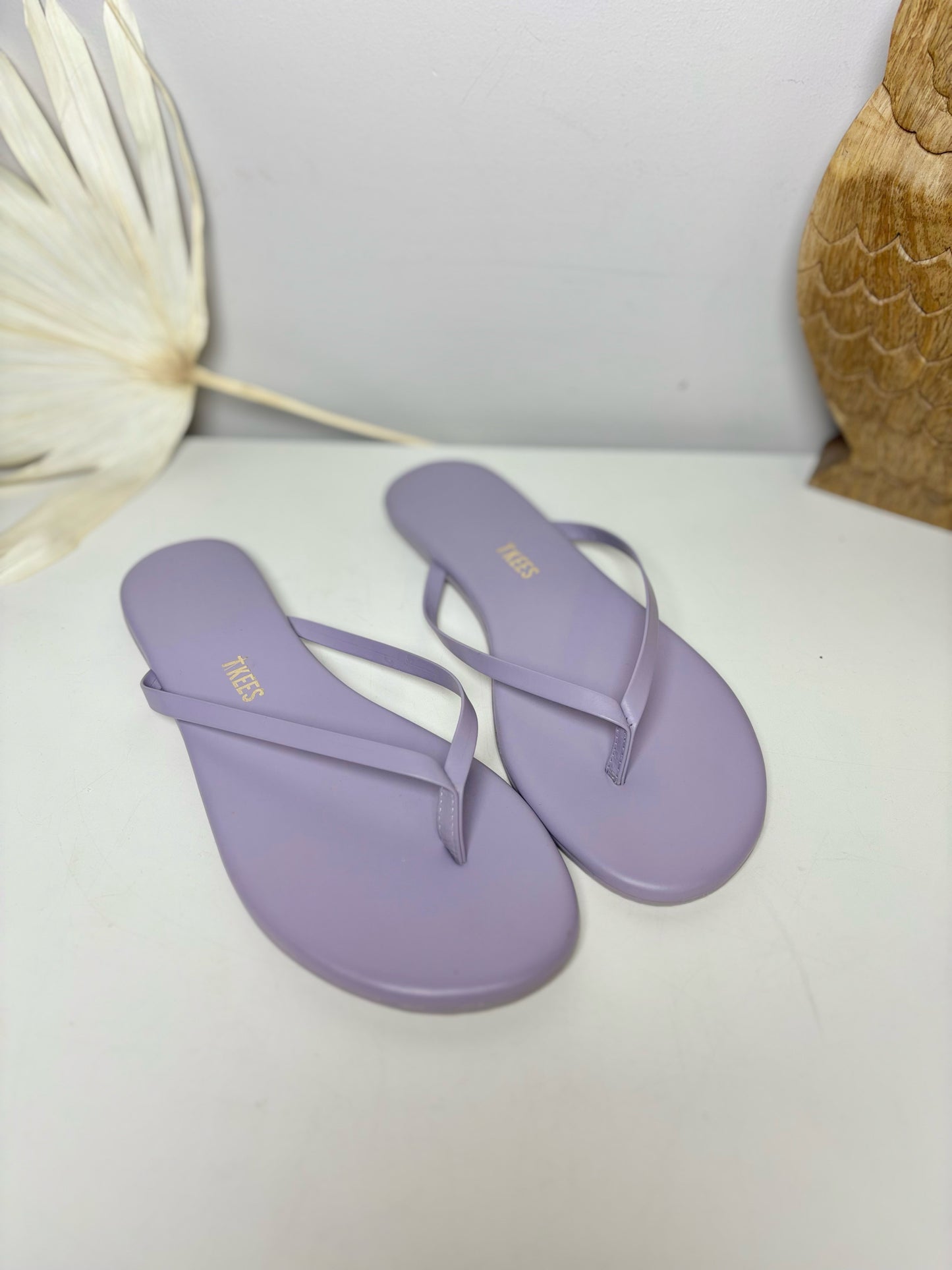 W Shoe Size 8 Tkees Lavender Leather Nappa Flip Flops