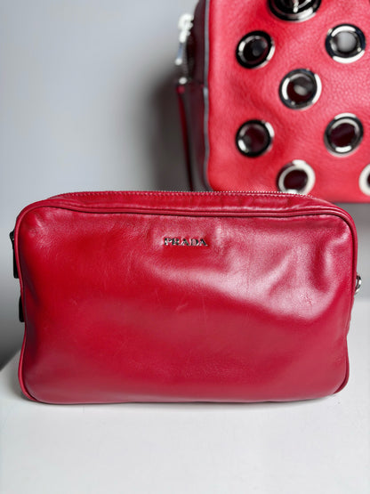 Women's Prada Vitello Daina Silver Grommets Leather Pre-owned Red Bag