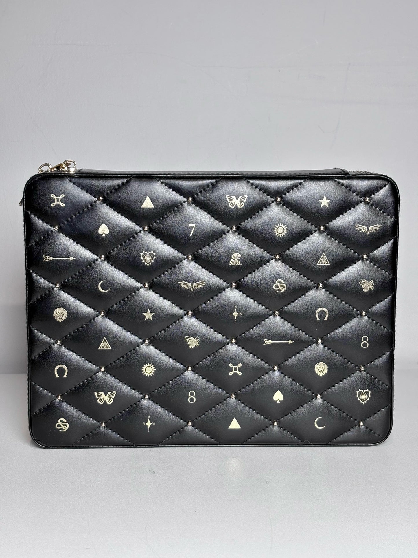 Foundrae Quilted, Symbols Leather Pre-owned Travel Jewelry Case