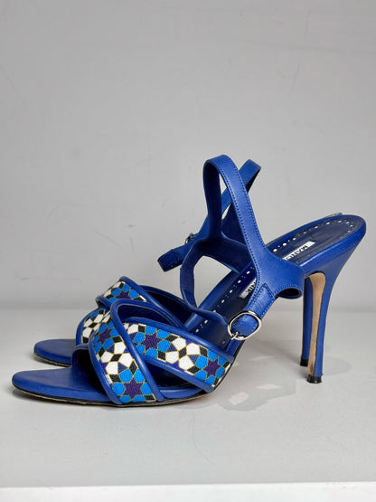 W Shoe Size 38 (8 US) Manolo Blahnik Talitha Blue Leather, Canvas Women's Heels