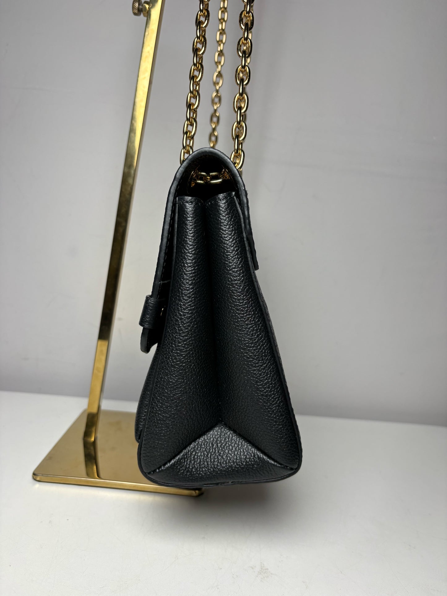 Women's Authentic Louis Vuitton Vavin PM Black Monogram Empreinte Leather Pre-Owned Small Purse