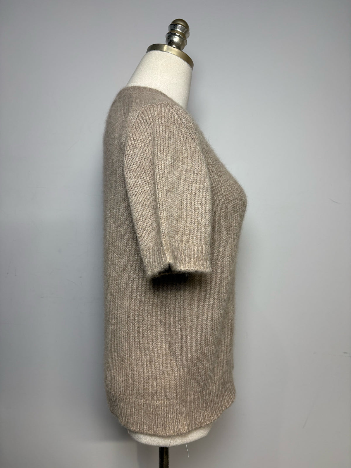 Women's Size M The Row Beige Pure Cashmere Ribbed Knit Pre-Owned Sweater