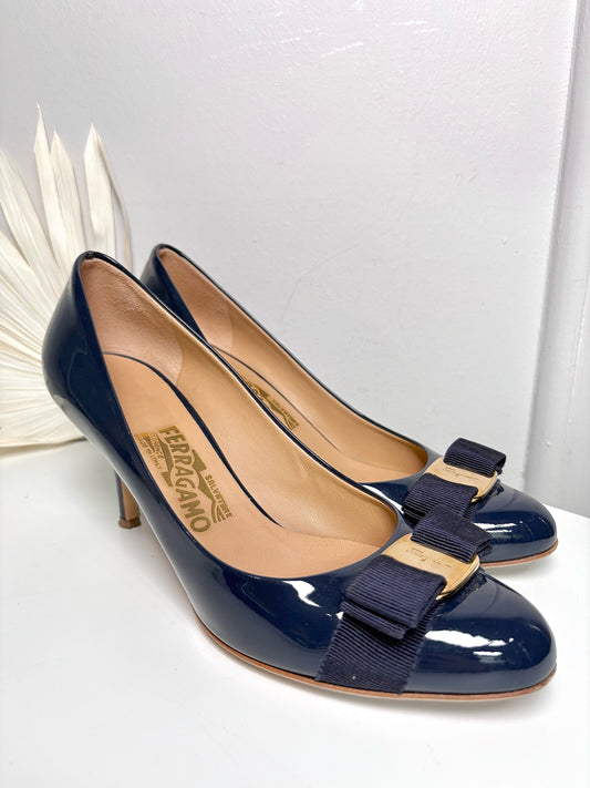 W Shoe Size 7.5 Salvatore Ferragamo Carla Blue Patent Leather Heels