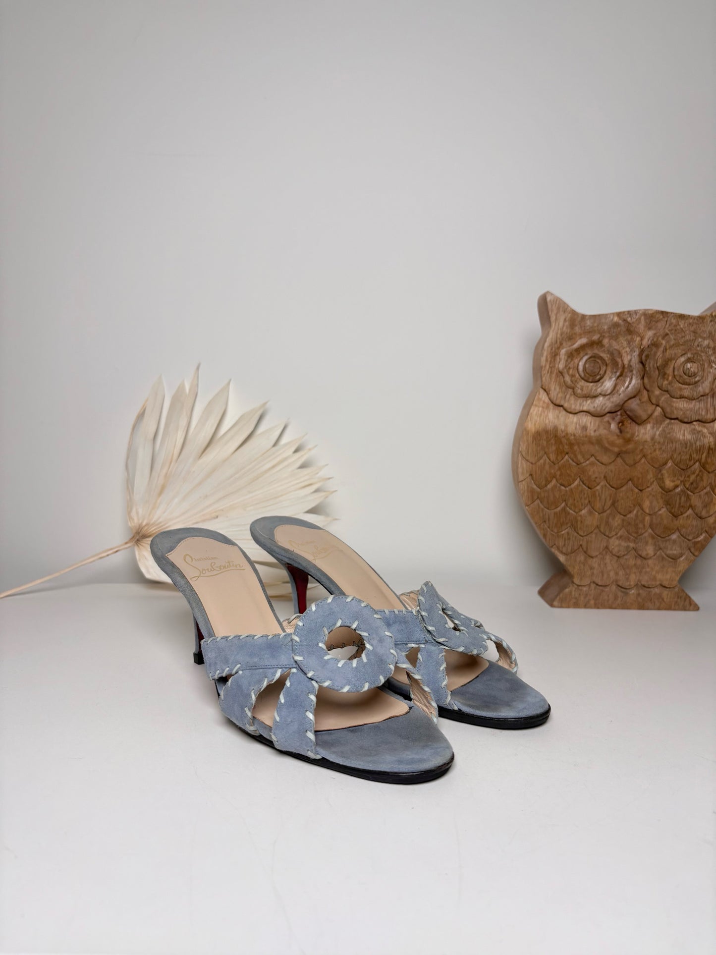 W Shoe Size 39 (9 US) Christian Louboutin Powder Blue Leather Suede Heels