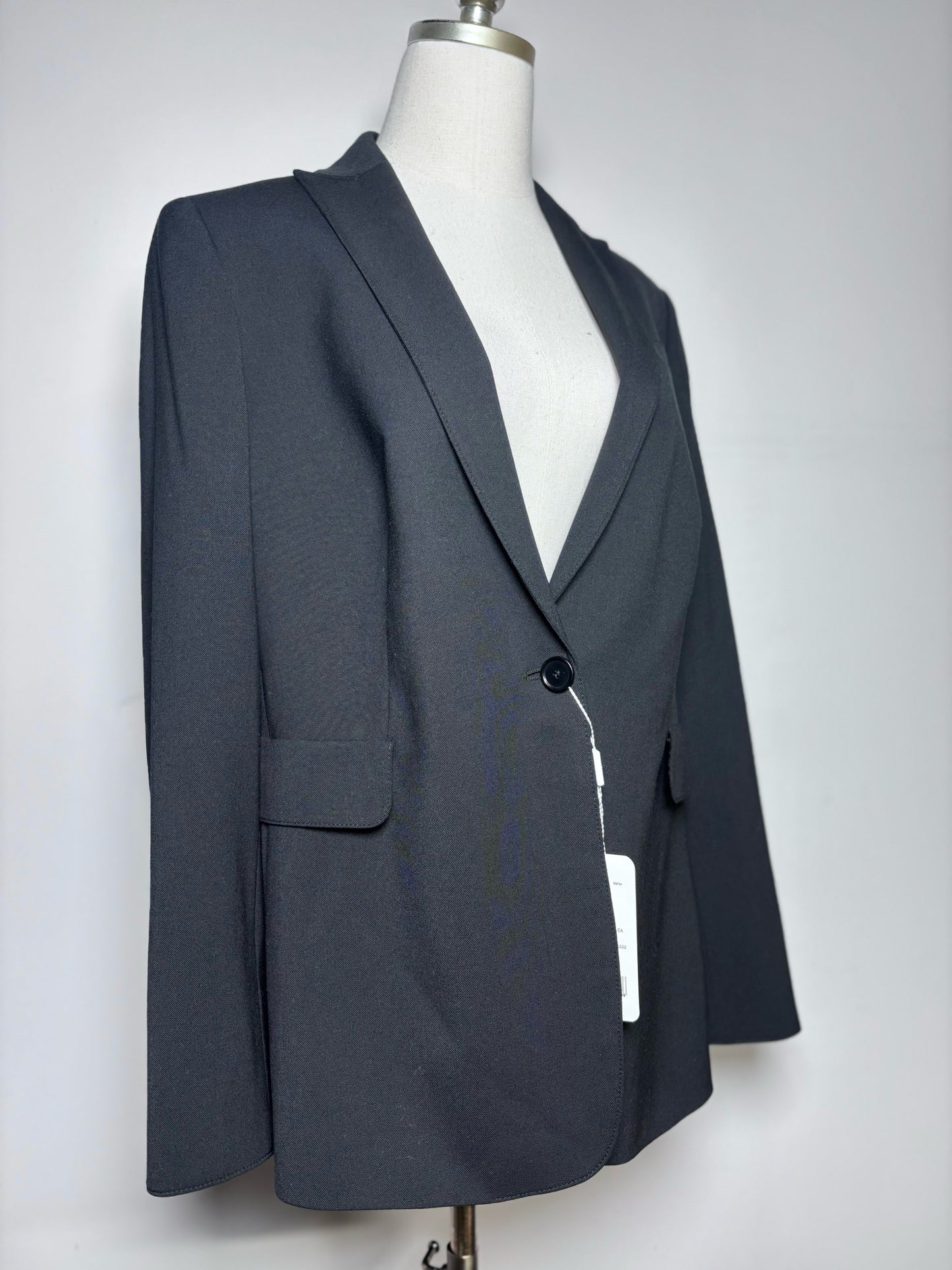 Women Size 14 Akris Punto Black Wool Blend Pre-owned, NWT Blazer