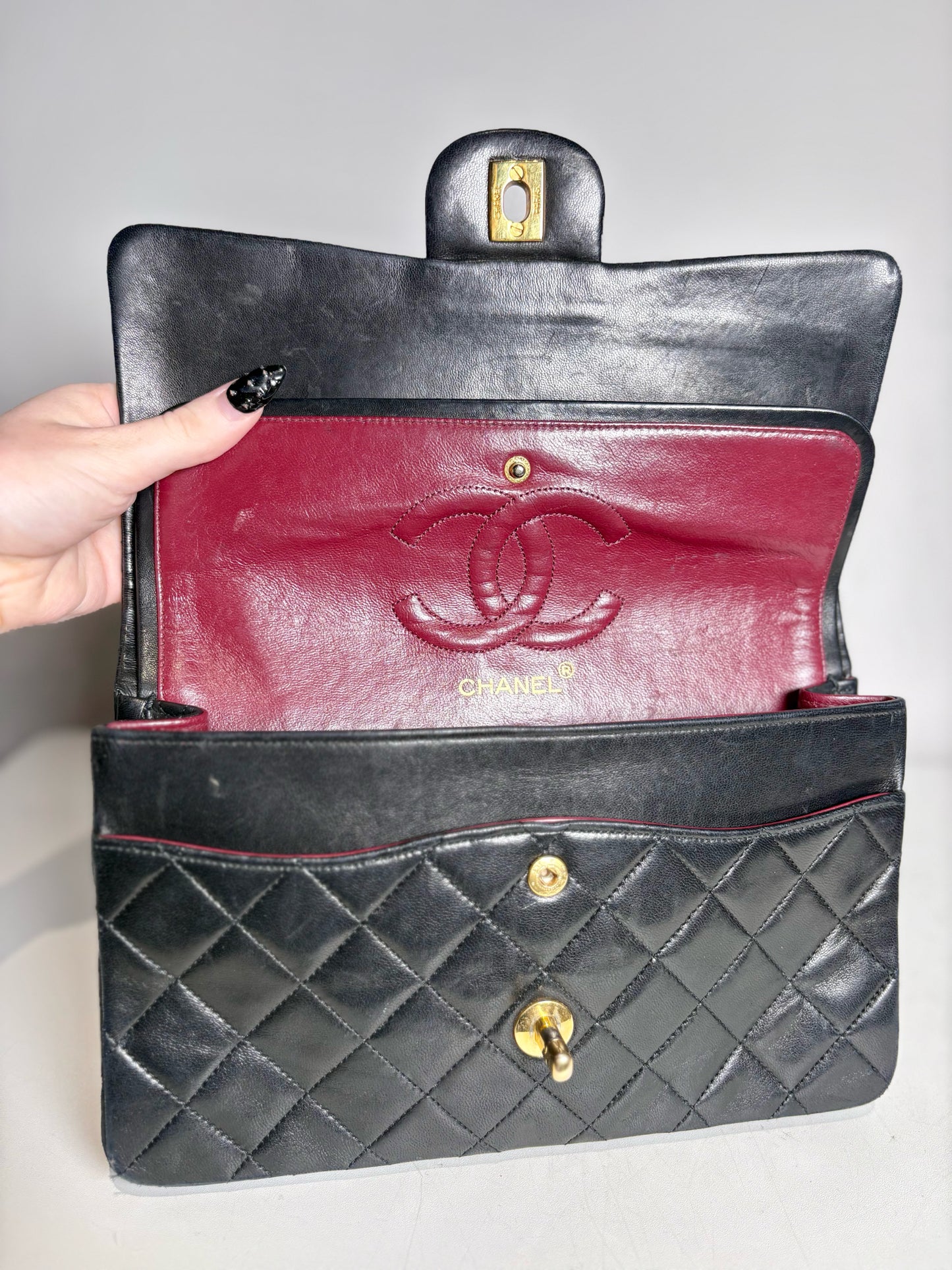 Chanel Quilted Vint Leather DoubleFlap Series 0 24K Gold-Plated Pre-owned Bag