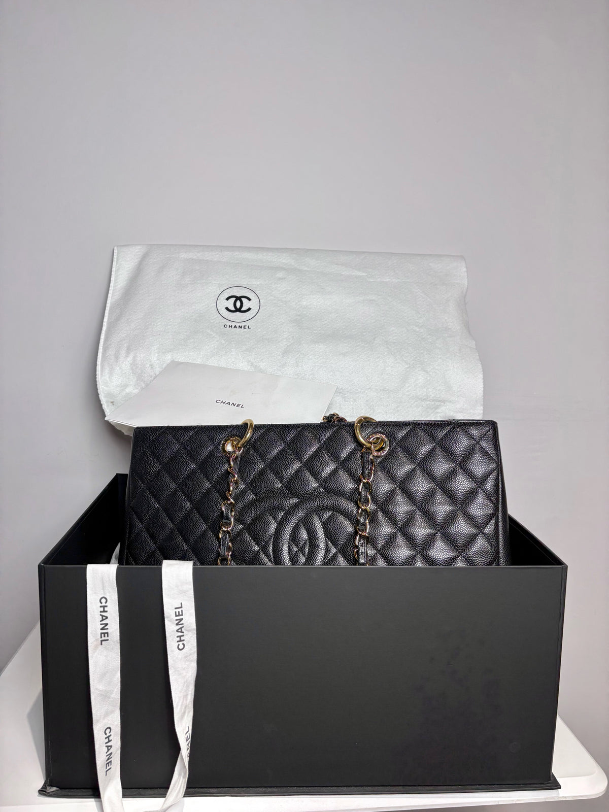 Chanel Extra Large GST Caviar Leather Black Quilted 16" Wide Pre-owned Tote