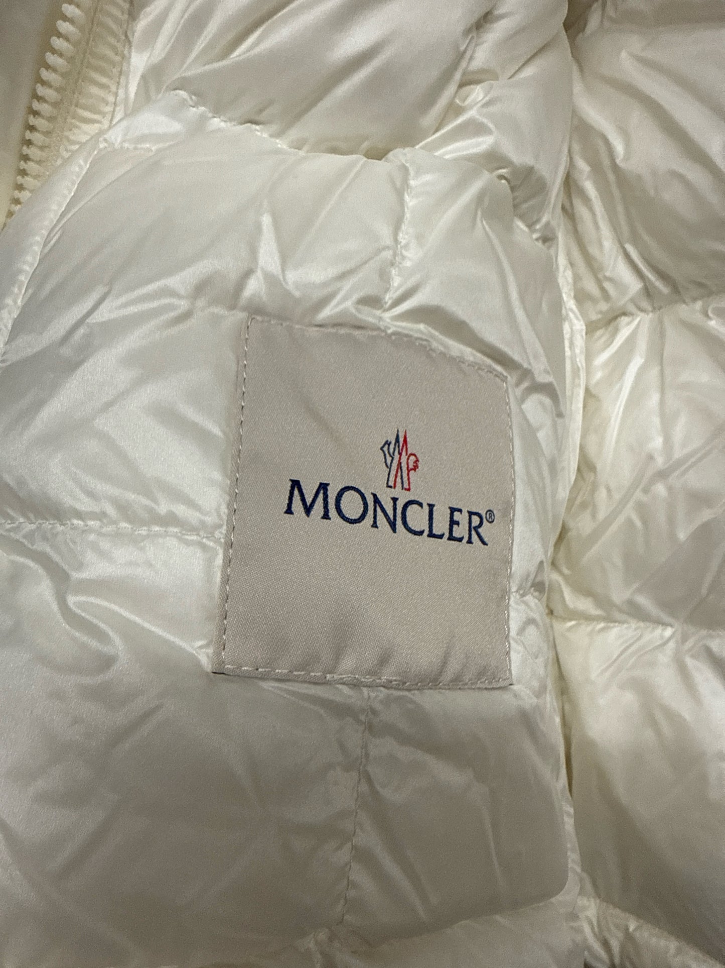 Women Size 4 (S) Moncler White Quilted Jacrieu Braided Shell Jacket
