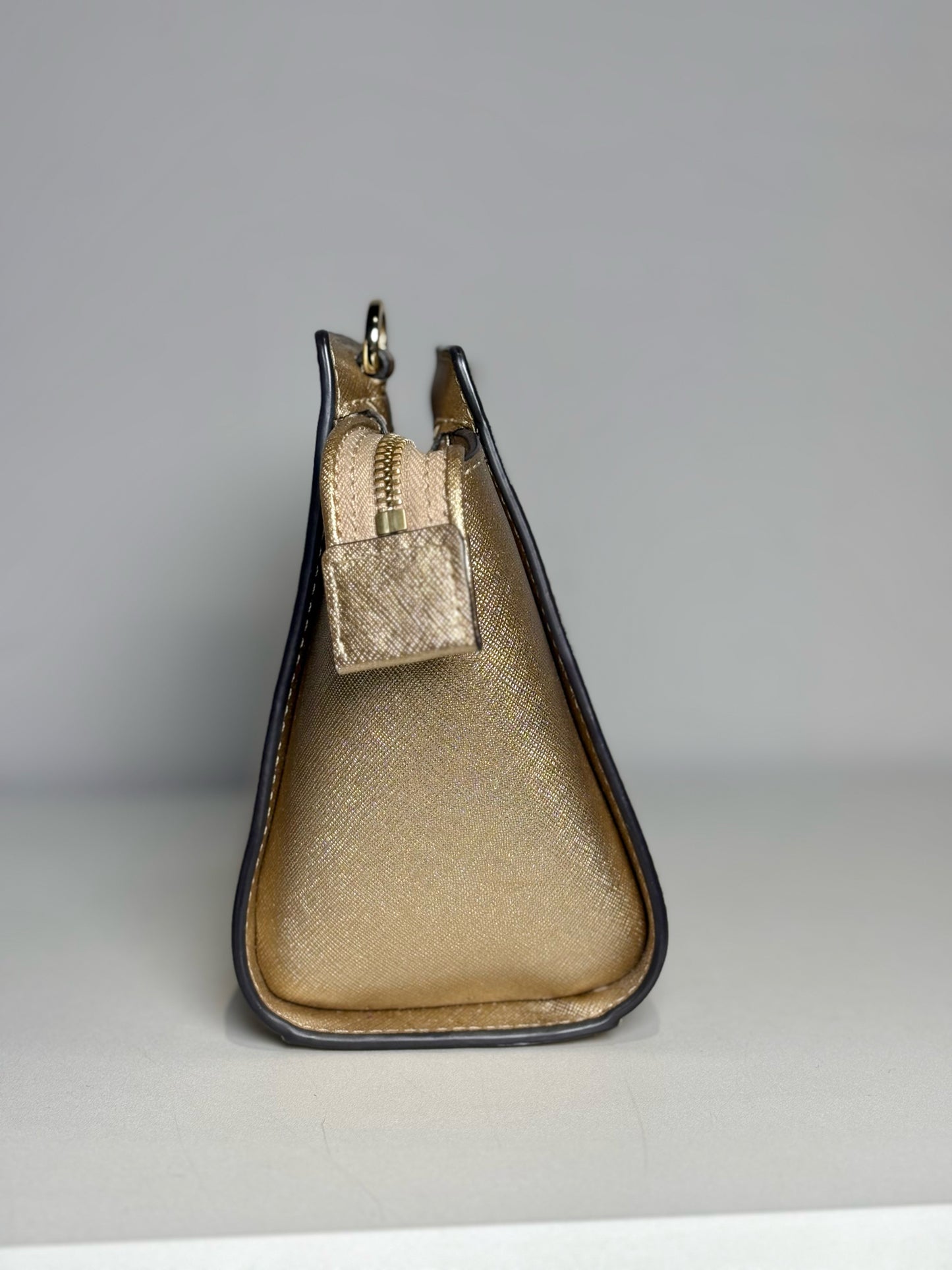 Women's Michael Kors Solid Leather Pre-owned Metallic Gold Small Purse