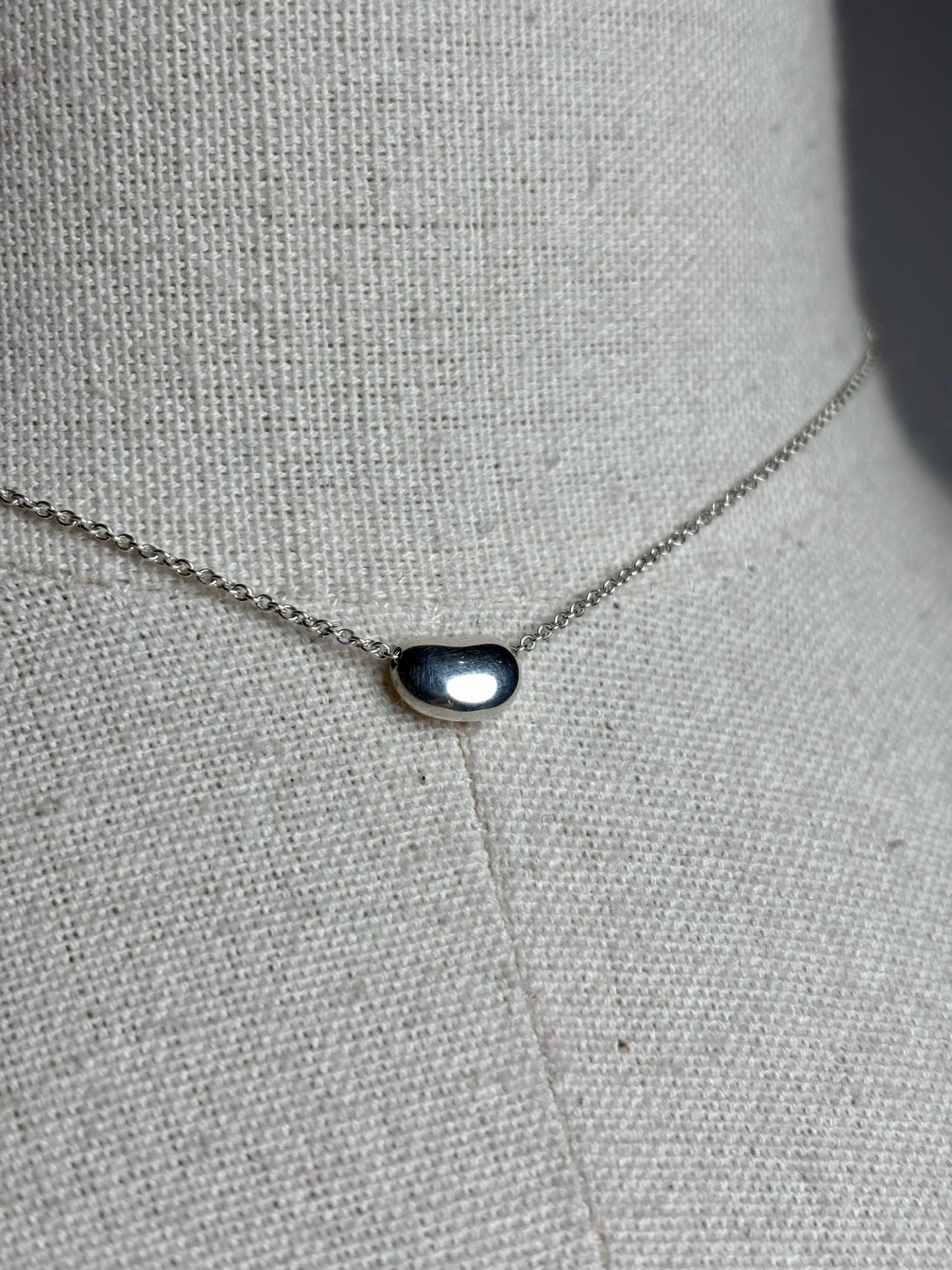 Tiffany & Co. x Elsa Peretti Puffy Bean Sterling Silver Pre-owned Necklace