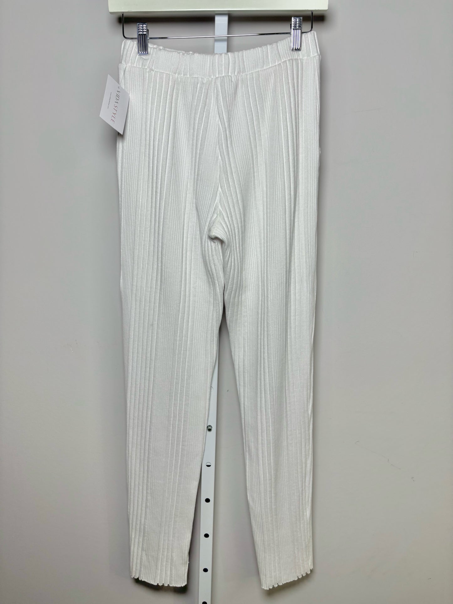 White Women Size M Stateside White Ribbed Cotton 2 Piece Set