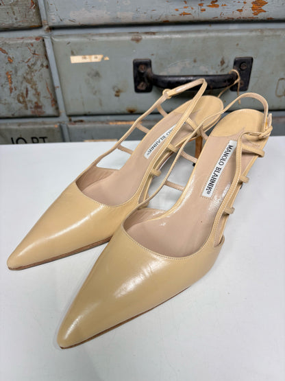 W Shoe Size 38 Manolo Blahnik Tan Leather Slingbacks