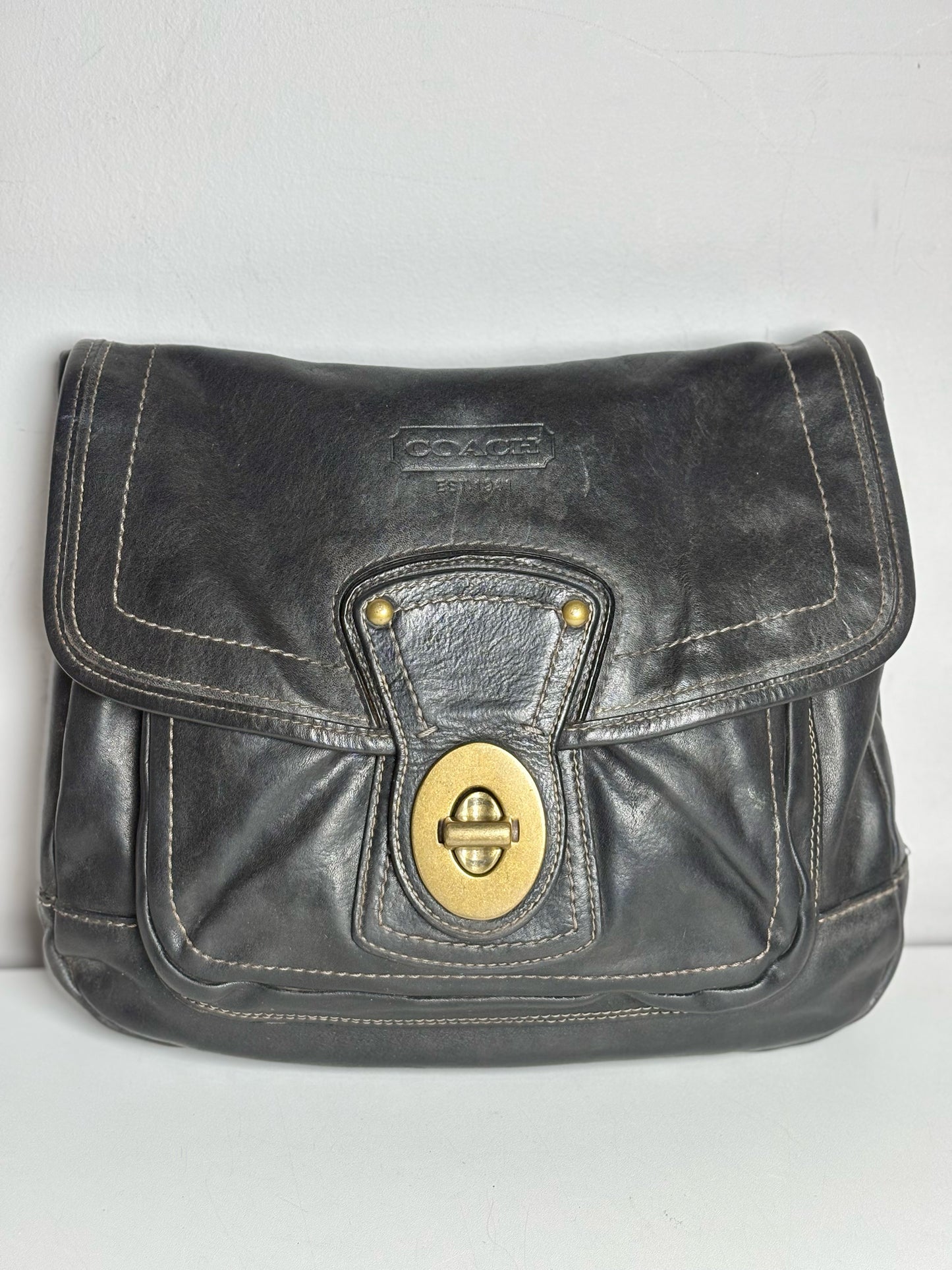 Women's Coach Solid Vintage Leather Pre-owned Black Medium Purse