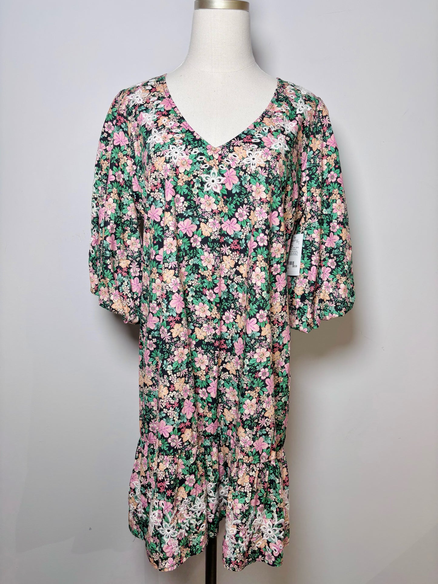 Women Size M Johnny Was Black, Pink, Green, Salmon Floral Print Dress