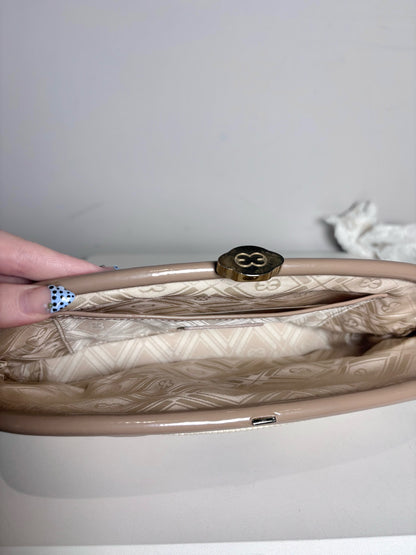 Escada Woven Canvas Pre-owned, NWT Tan, beige Patent Clutch Purse