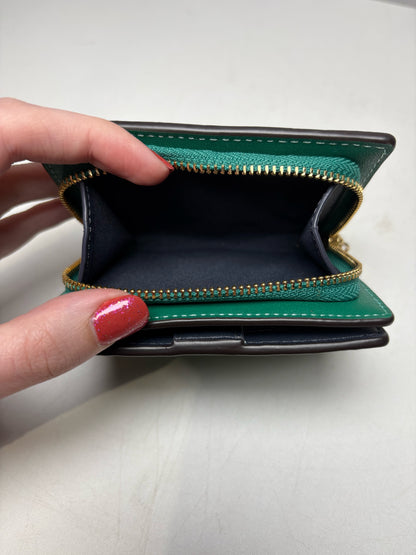 Women's Coach Emerald Jade Croc-Embossed Leather NWT Pre-Owned Bi-Fold Wallet