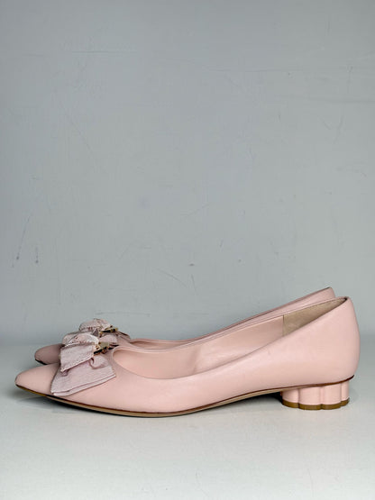 W Shoe Size 7.5 Salvatore Ferragamo Light Pink Leather Scallop Pre-owned Pump