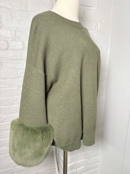 Women Size M Saks Fifth Avenue Forest Green Solid Sweater