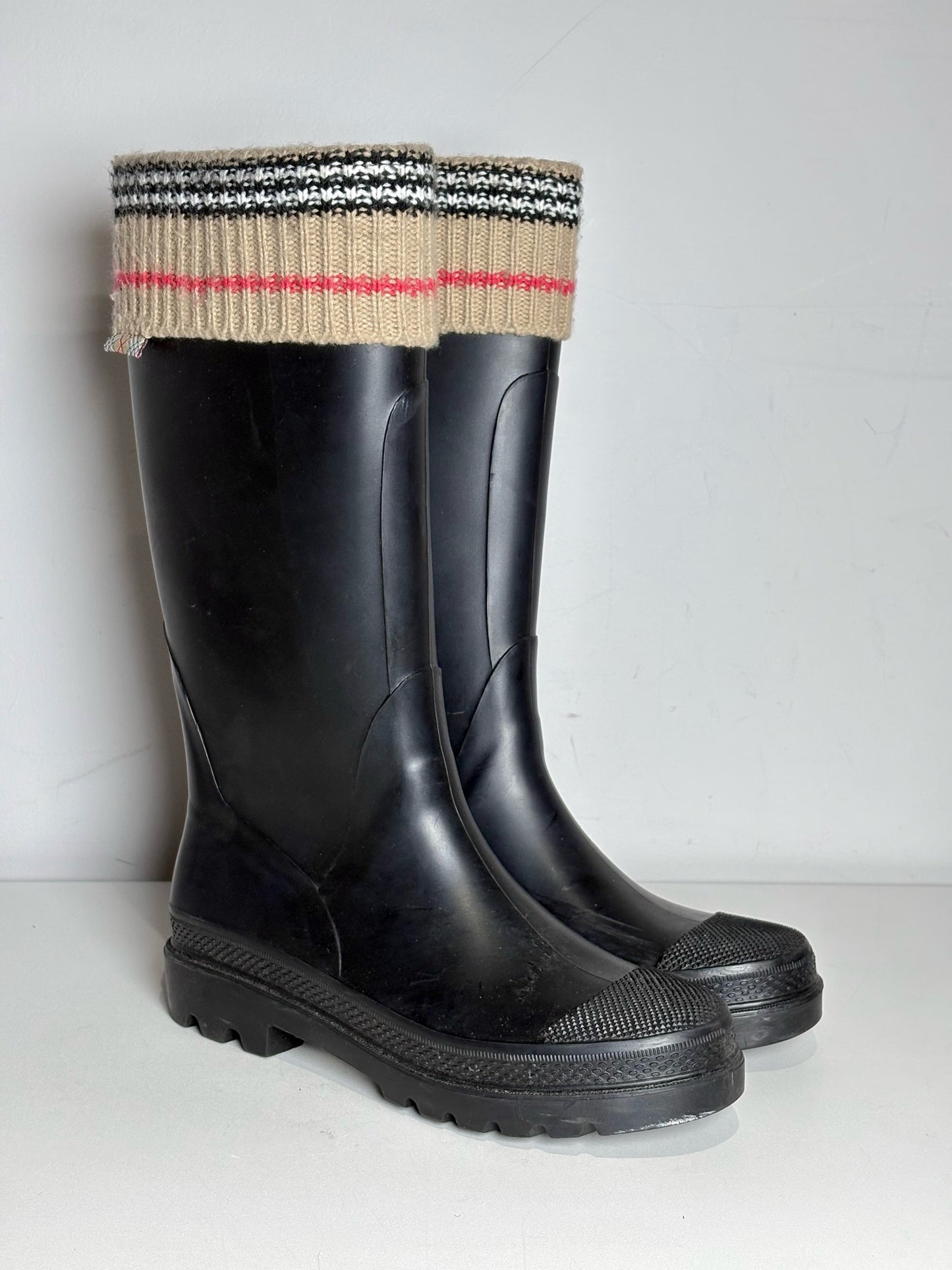 W Shoe Size 40 Burberry Black, Beige Rubber Women's Pre-owned Boots