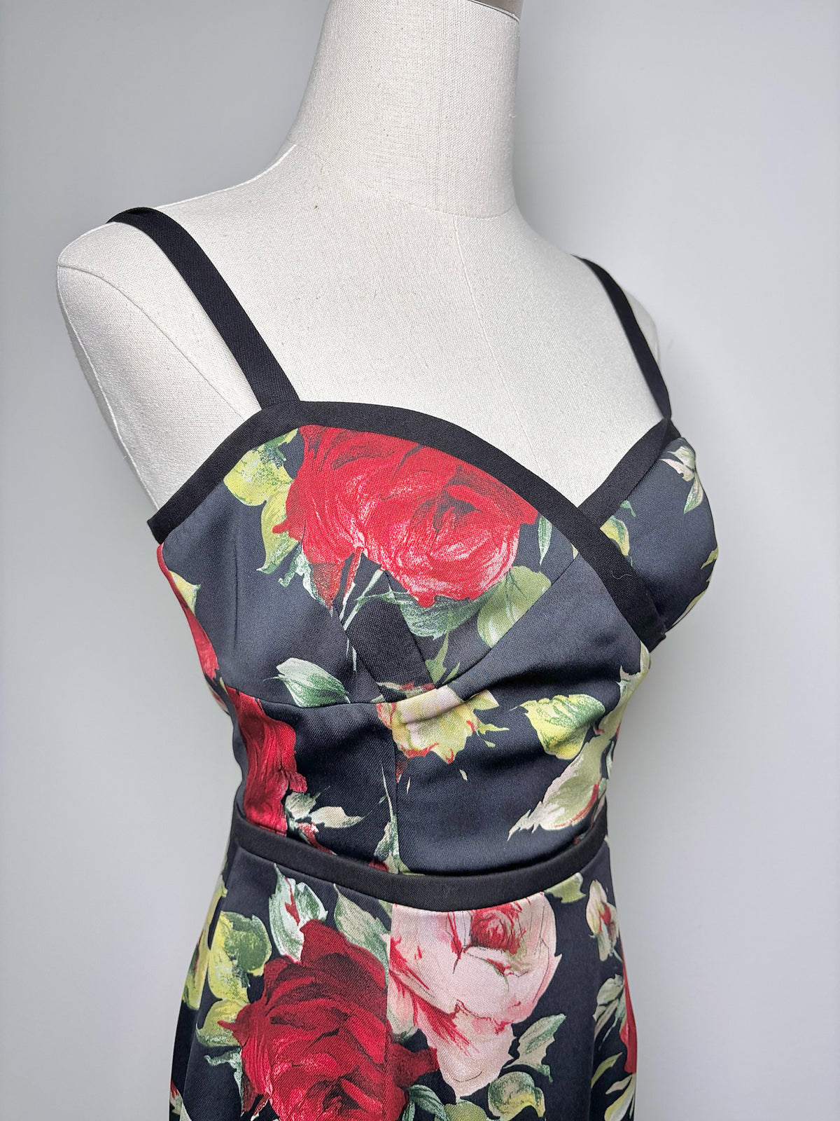 Women Size 4 Black Halo Black Floral Print Sheath Midi Dress